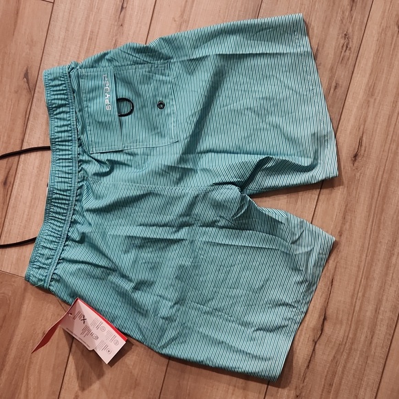 Men's swim trunks - Picture 3 of 3